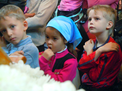 Причащение учащихся воскресной школы Боровецкого храма. Увеличить изображение. Размер файла: 400,31 Kb [800X600]