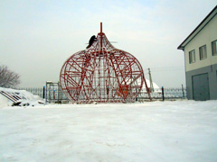 Сборка каркаса нового купола. Увеличить изображение. Размер файла: 181,44 Kb [800X600]