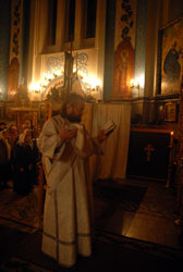Ночное богослужение в праздник Крещения Господня в Боровецкой церкви. Увеличить изображение. Размер файла: 83,89 Kb [536X800]