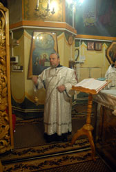 Ночное богослужение в праздник Крещения Господня в Боровецкой церкви. Увеличить изображение. Размер файла: 97,14 Kb [536X800]