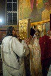 Ночное богослужение в праздник Крещения Господня в Боровецкой церкви. Увеличить изображение. Размер файла: 86,39 Kb [536X800]