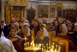 Ночное богослужение в праздник Крещения Господня в Боровецкой церкви. Увеличить изображение. Размер файла: 119,25 Kb [800X536]