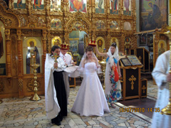 Венчание в Свято-Вознесенском соборе. Увеличить изображение. Размер файла: 496,28 Kb [800X600]