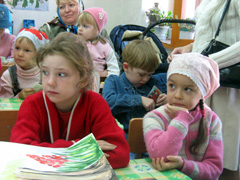 Начало учебного года в детской Воскресной школе. Увеличить Размер файла: 222,7 Kb [800X600]