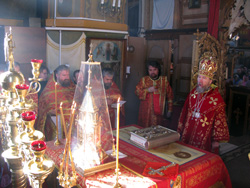 Архиерейское богослужение в Боровецкой церкви в день Антипасхи. Увеличить изображение. Размер файла: 239,95 Kb [800X600]