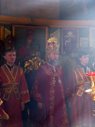 Архиерейское богослужение в Боровецкой церкви в день Антипасхи. Увеличить изображение. Размер файла: 173,55 Kb [600X800]