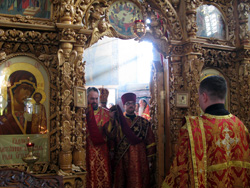 Архиерейское богослужение в Боровецкой церкви в день Антипасхи. Увеличить изображение. Размер файла: 258,47 Kb [800X600]
