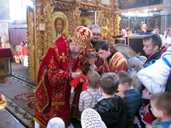 Архиерейское богослужение в Боровецкой церкви в день Антипасхи. Увеличить изображение. Размер файла: 267,91 Kb [800X600]