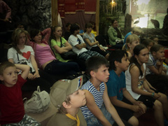 "Наша смена" при Боровецком храме. Увеличить изображение. Размер файла: 184,85 Kb [800X600]