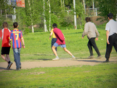 Игра в футбол православной молодежи Челнов. Увеличить изображение. Размер файла: 258,31 Kb [800X600]