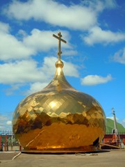 Работы по реконструкции куполов Боровецкой церкви. Увеличить изображение. Размер файла: 194,86 Kb [600X800]