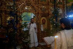 Рождественское ночное богослужение. Увеличить изображение. Размер файла: 194,07 Kb [800X536]