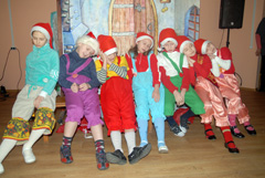 Праздник Рождества в детской воскресной школе. Увеличить изображение. Размер файла: 188,26 Kb [800X536]