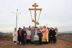 В селе Борок Нижнекамского благочиния освятили поклонный крест