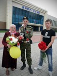 Молодежная группа «Рассвет» поздравила ветеранов. Размер файла: 521,75 Kb [900X1200]