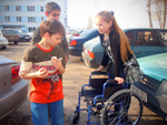 Посещение подшефных инвалидов с пасхальными подарками. Увеличить изображение. Размер файла: 636,81 Kb [1200X900]